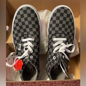 NEW in box VANS Doheny youth 5.5 women’s size 7- gray black check